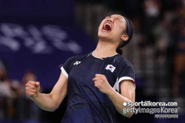 초대박! 안세영, '최대 환희' 초대형 호재 터졌다...14승 14패 유일한 상성, 천위페이, 연말 파이널 출전 불발 "우승 수월할 것"