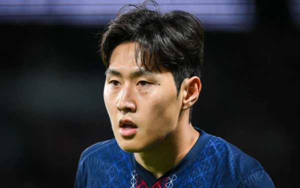 "이강인 PSG 향해 폭탄선언 했다!"…'프랑스 BBC' 충격 폭로 "LEE 출전 시간 부족, 정신적 쇼크로 떠나려 했다"→이적설 '비하인드' 공개